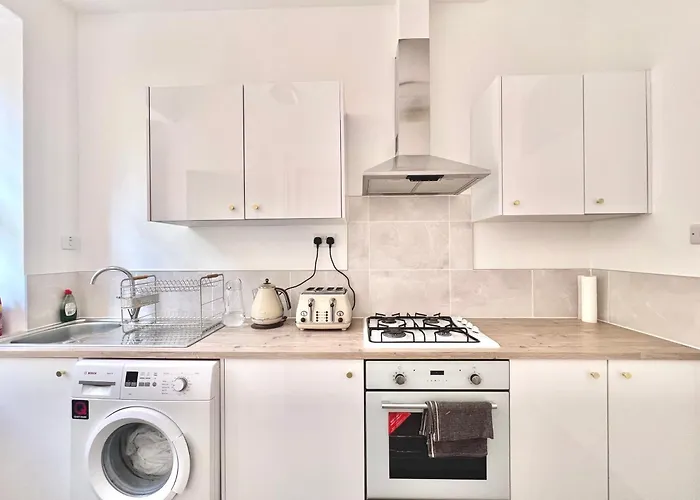 Bright Old Town City Centre Apartment